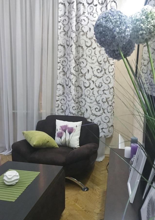 Amazing Heart Of Kiev Apartment Exterior photo