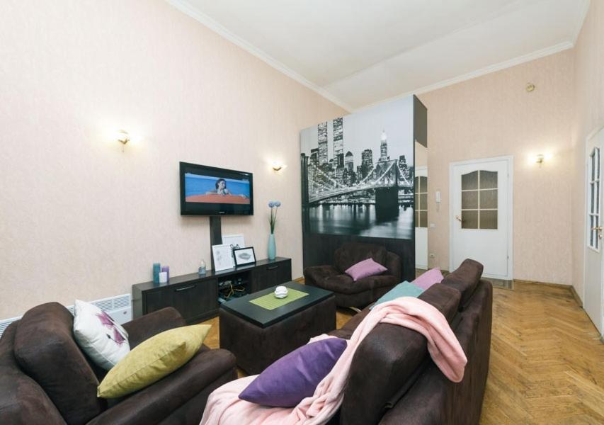 Amazing Heart Of Kiev Apartment Exterior photo
